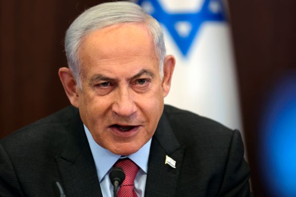 Etter 12 uker med voldsomme demonstrasjoner bøyde Netanyahu av. Nå  truer ministre med å gå av. 