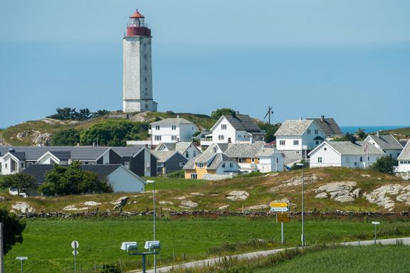 Øya har vært koronafri i 15 måneder. Da Kvitsøy endelig skulle åpnes for turister, kom smitten. 