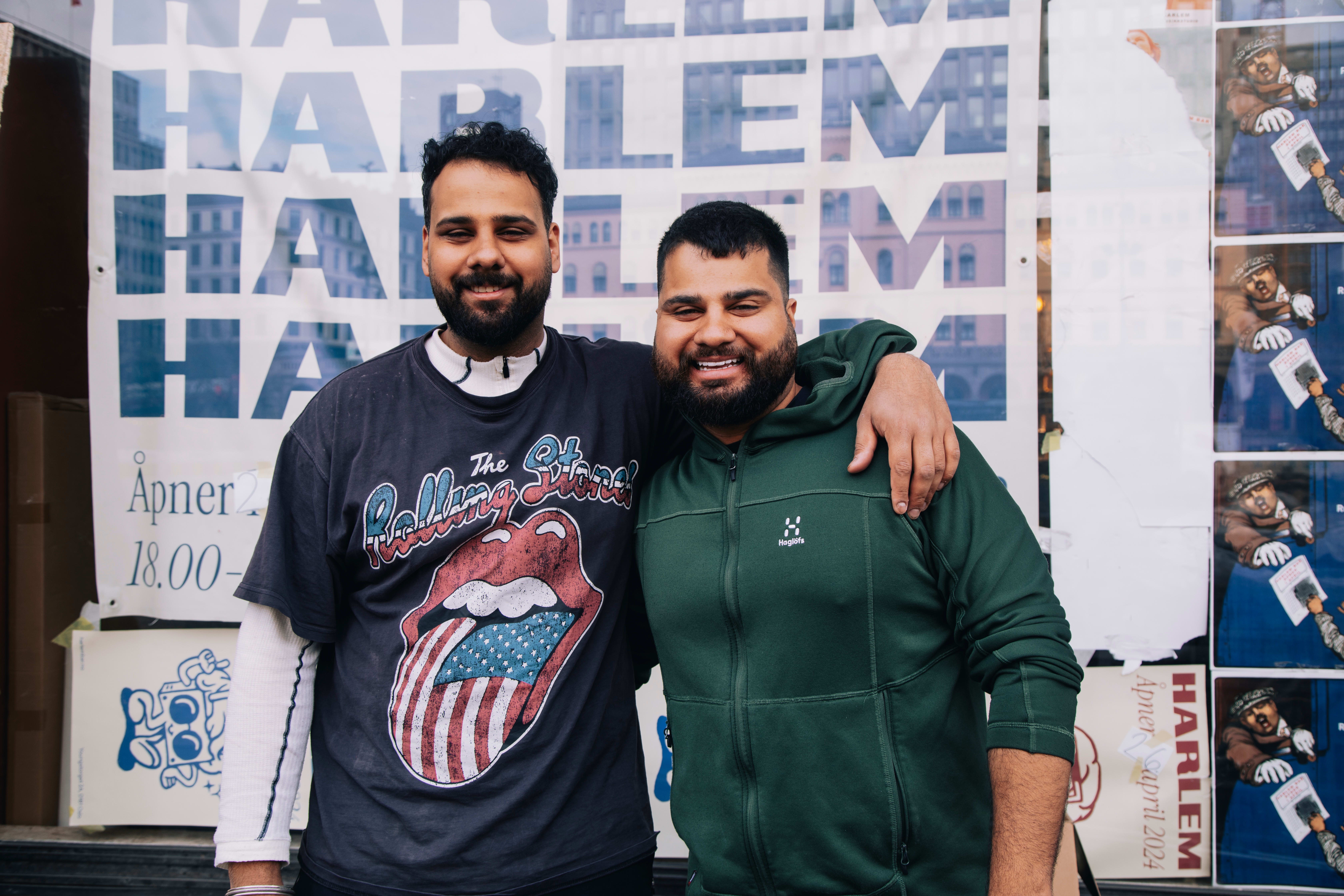 Brødrene Gurkirt og Sukhbir Singh er klar for åpningsfest. 