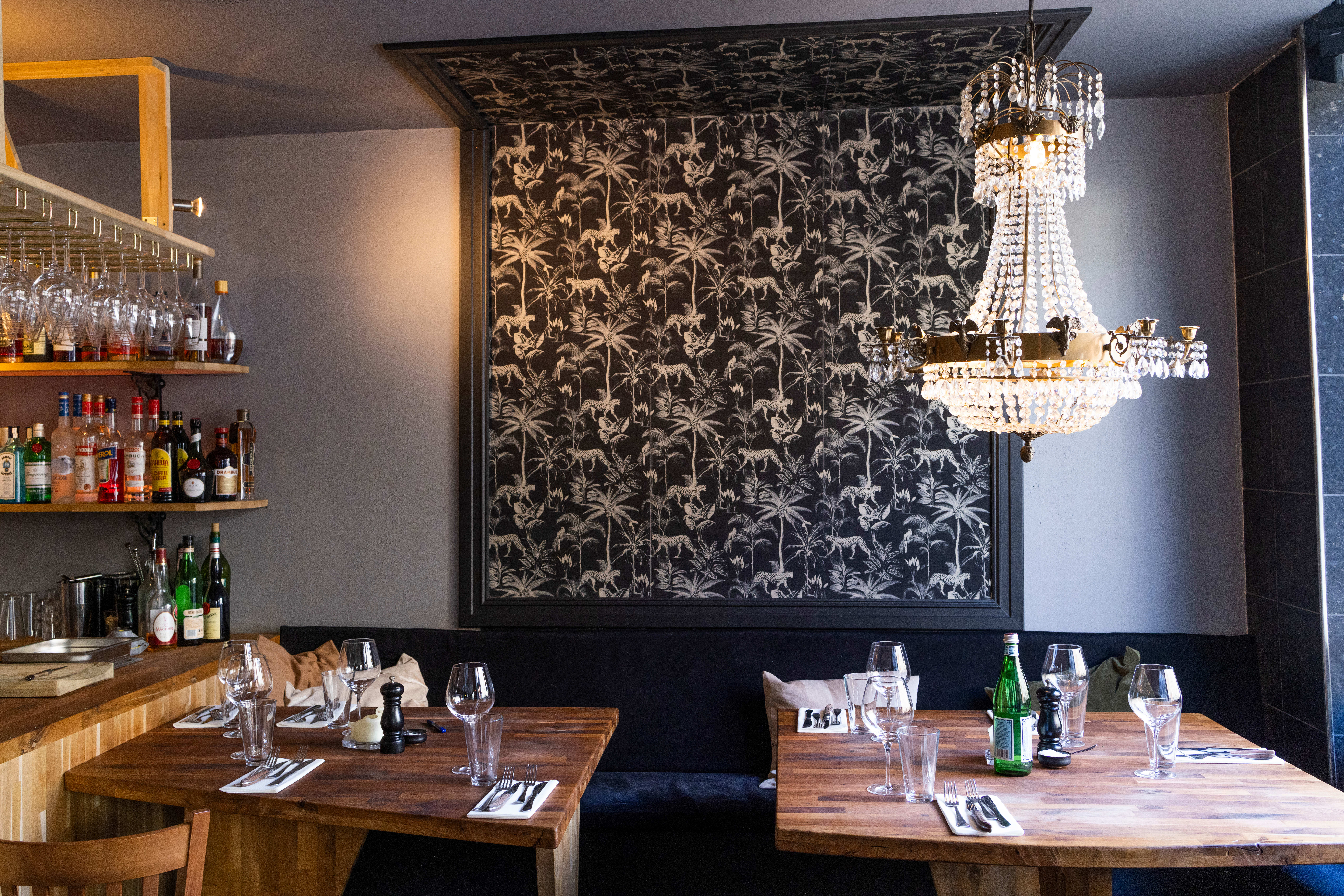 Uformelt og brunt hos Trancher. 