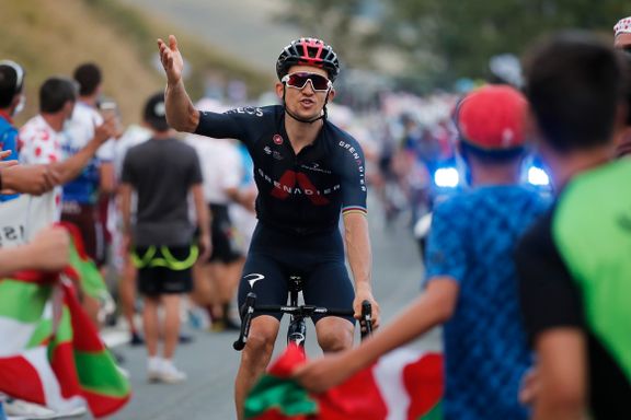 Stjerneryttere reagerer på slike bilder i Tour de France: Kommer med bønn til publikum