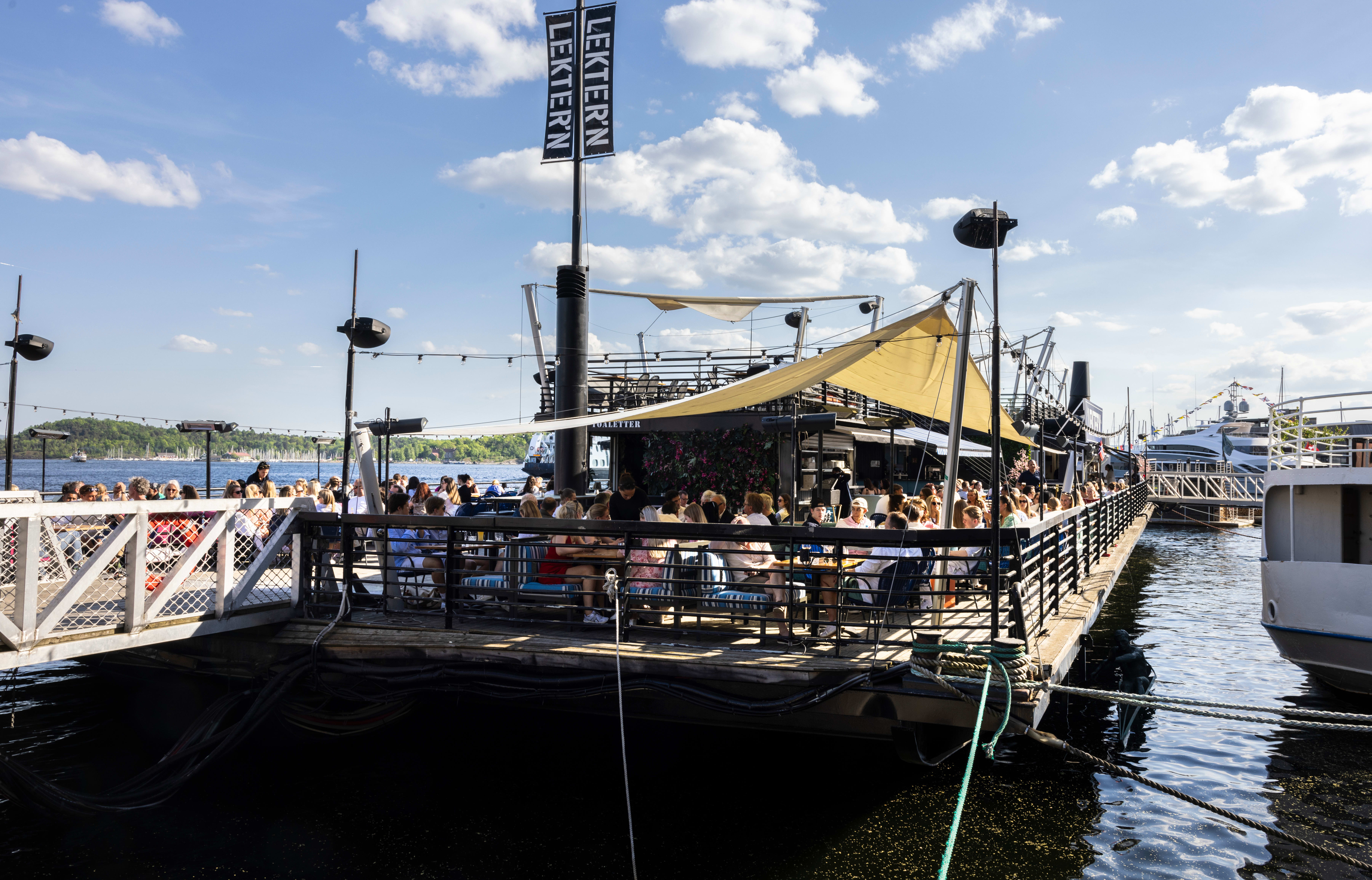 Flott beliggenhet. Husk solkrem og dropp maten. 