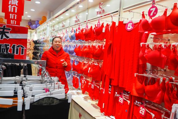 Det er én god grunn til at kineserne ser rødt i undertøysbutikken