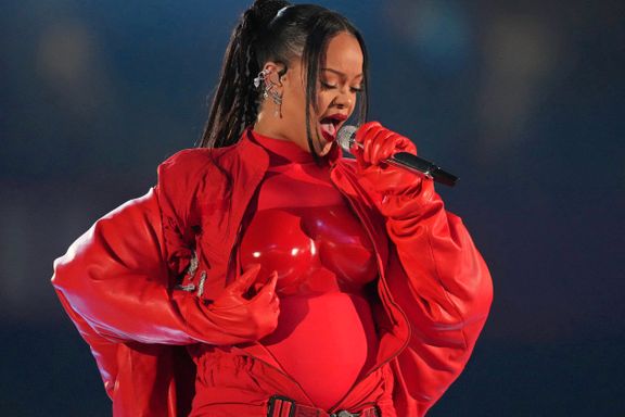 13 minutter, 12 låter og én stor nyhet i Rihanna-comebacket 