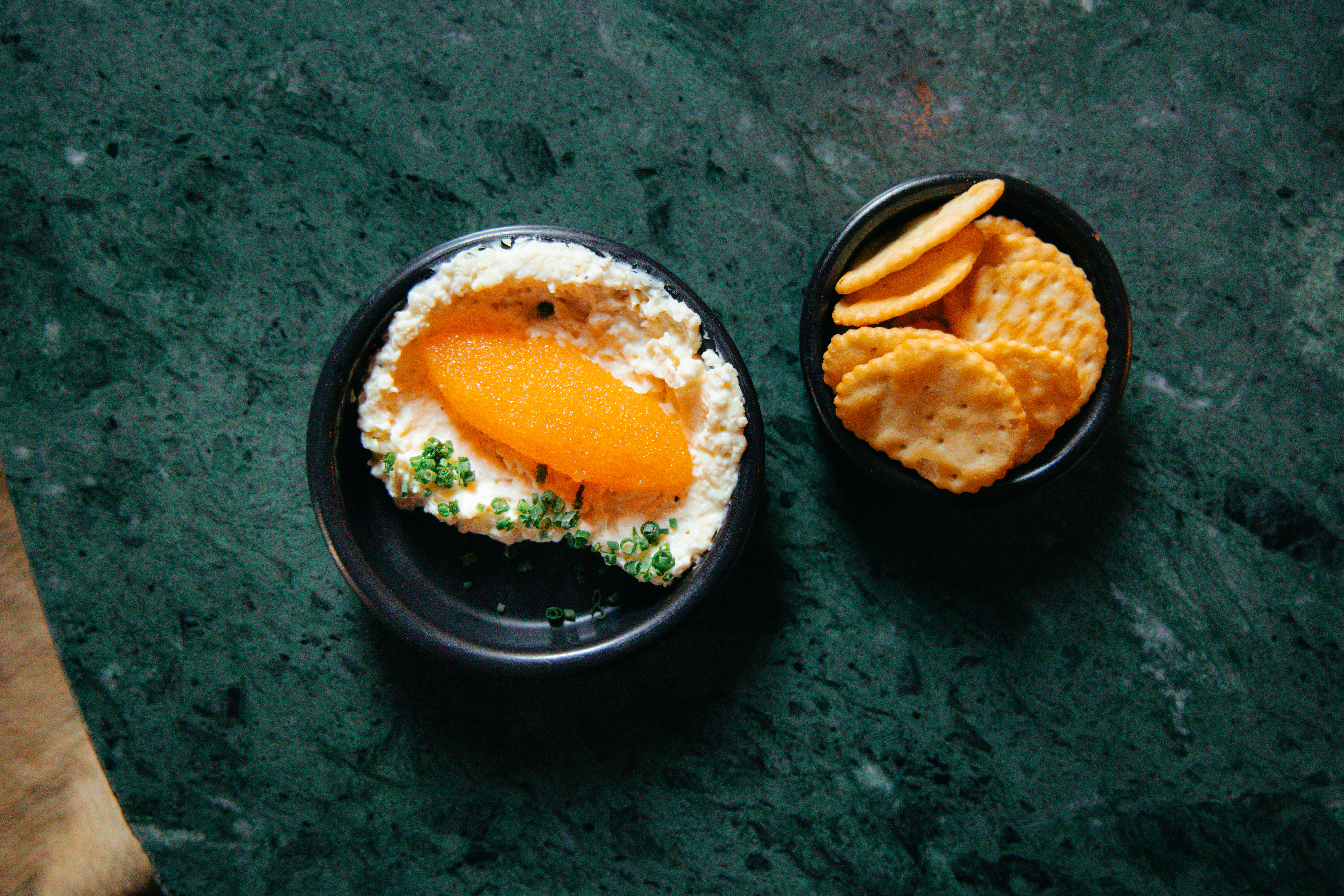 Mektige saker med Västerbotten-ost og løyrom. 