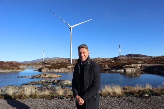 Aasland åpner vindkraftverk og frir til kommuner: – Mer av verdiene blir igjen