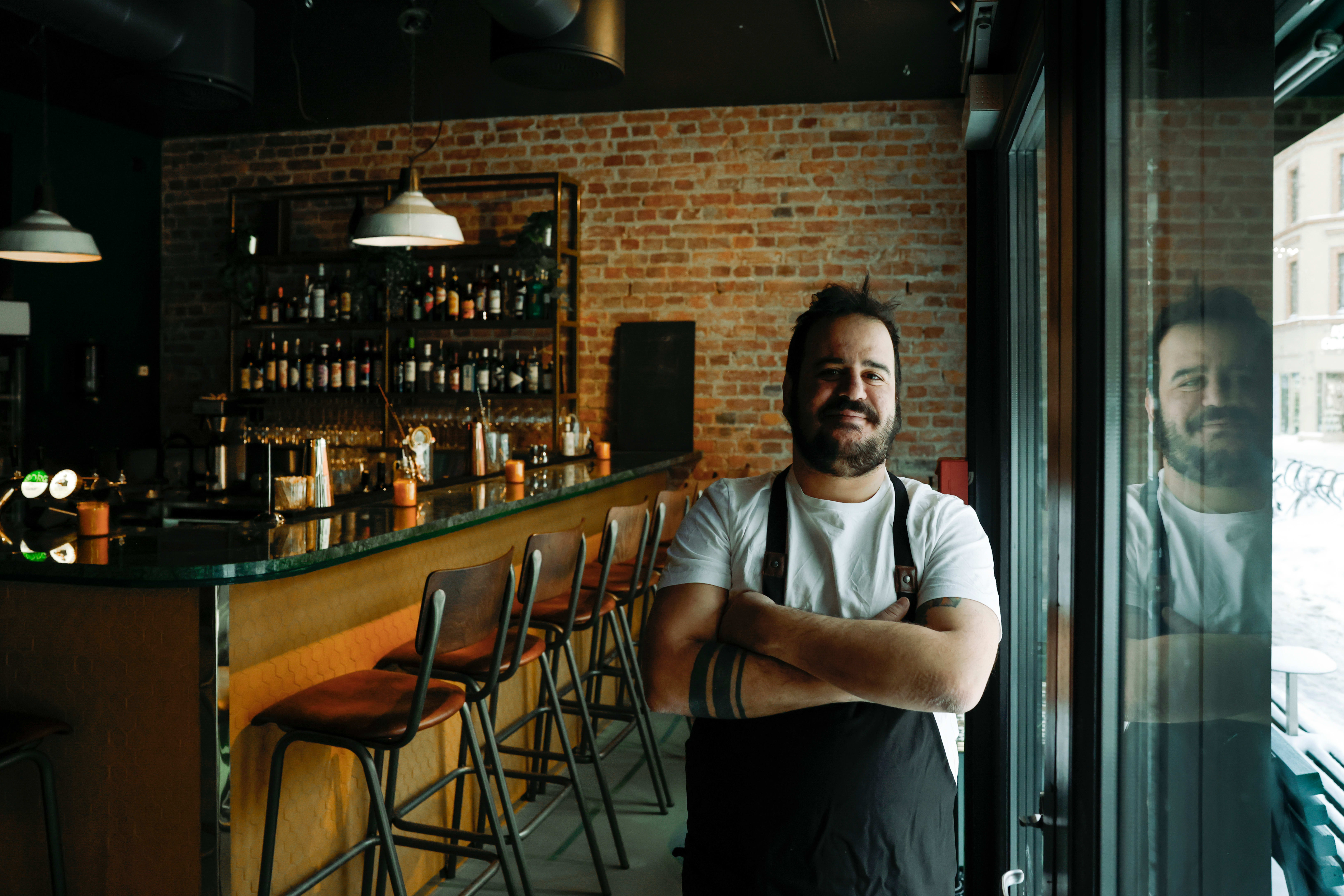 – Navnet MiTo kommer av de to byene Milano og Torino, og representerer aperitivoens lange tradisjon i Italia, forteller medeier av MiTo, Antonio Corrado.