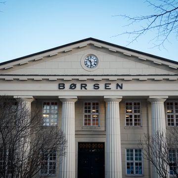 Kraftig fall på Oslo Børs etter oljeprisfall og mer bankdrama