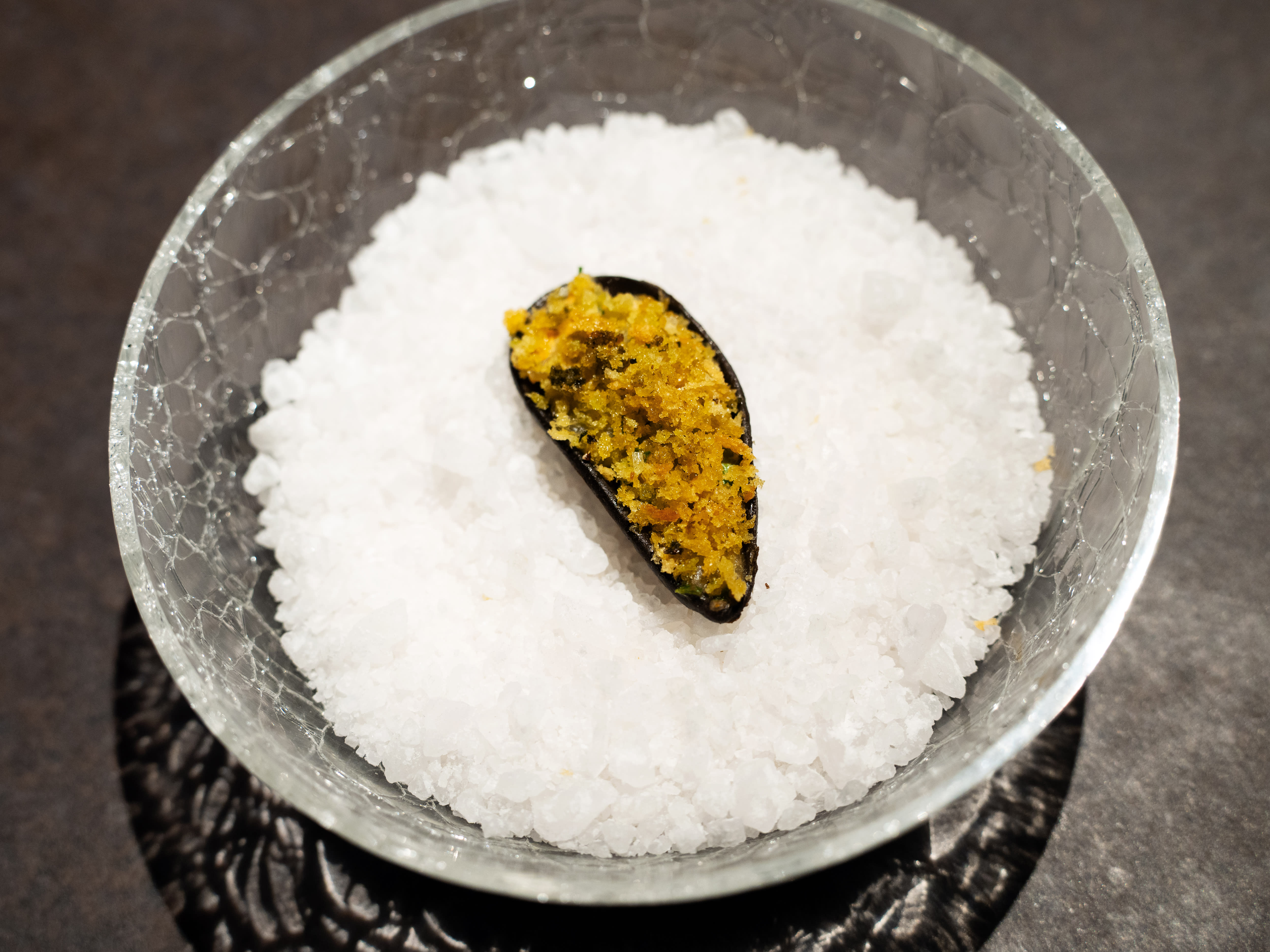 Gratinert blåskjell hvor man kan spise selve skjellet. En gøyal idé, men først og fremst en gimmick. 