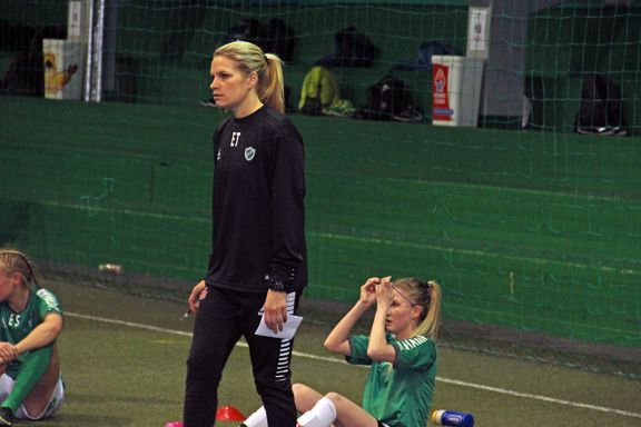 Eline (27) har en klar personlig ambisjon som ny Fløya-trener