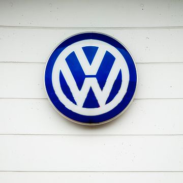 Dieselskandalen har kostet Volkswagen 263 milliarder kroner. Nå setter selskapet av nesten ti milliarder til.