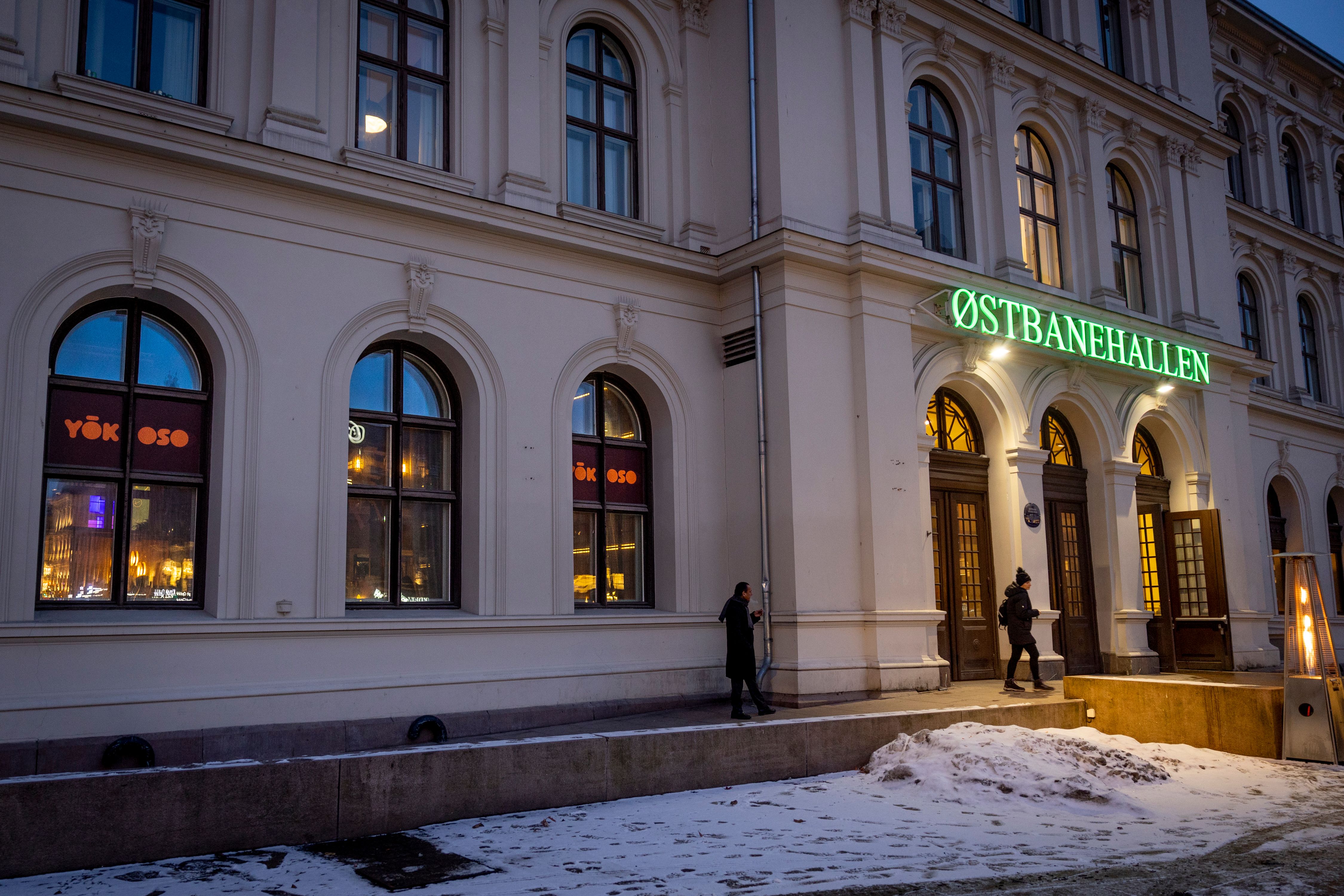 Endelig er det liv i de flotte lokalene. Eller?