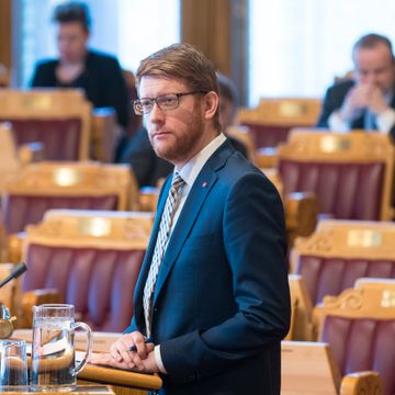 Stortinget strides om statsstøtte til Human Rights Service