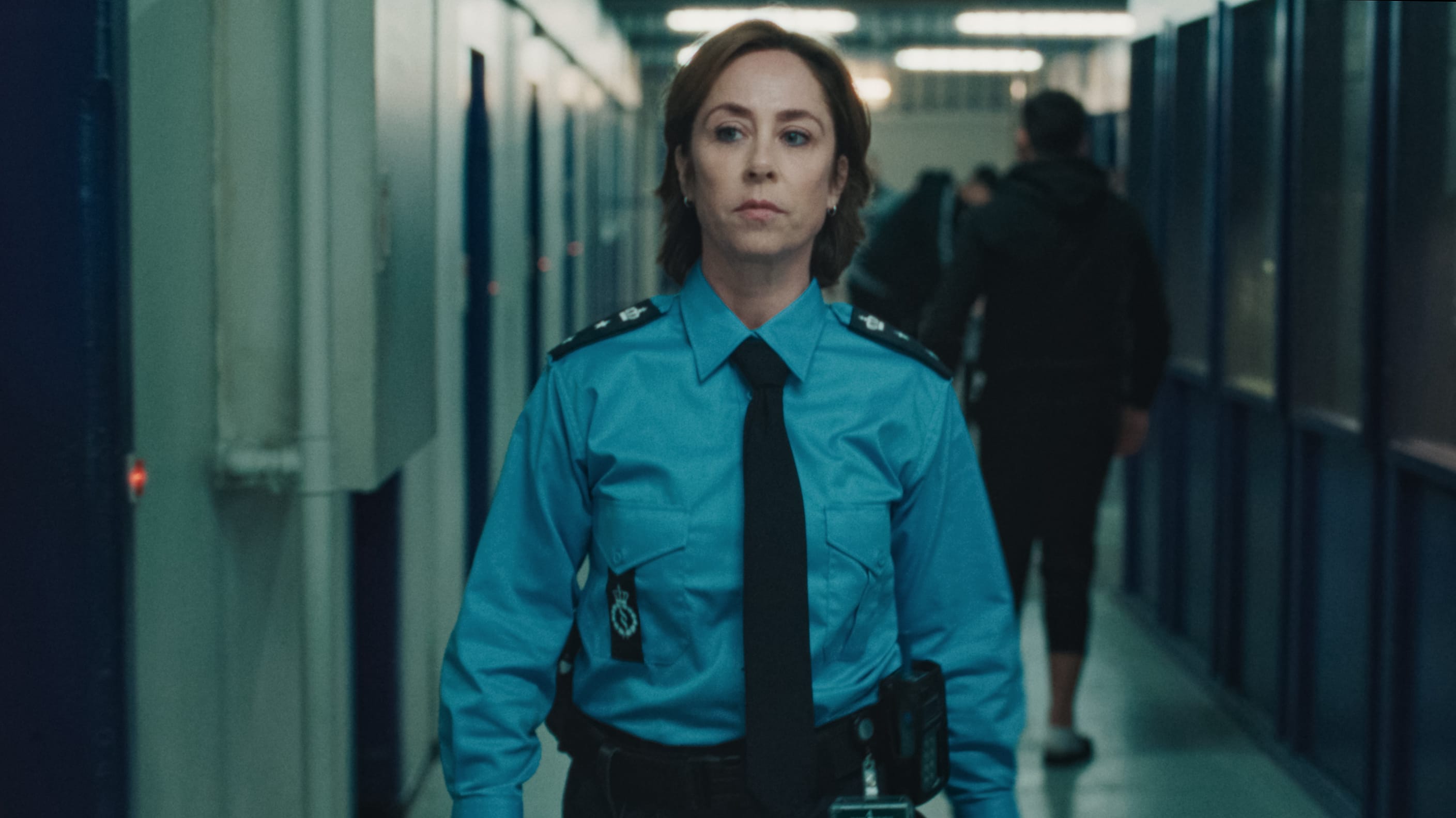 Sofie Gråbøl leverer en formidabel rolletolkning som fengselsbetjenten Miriam. 