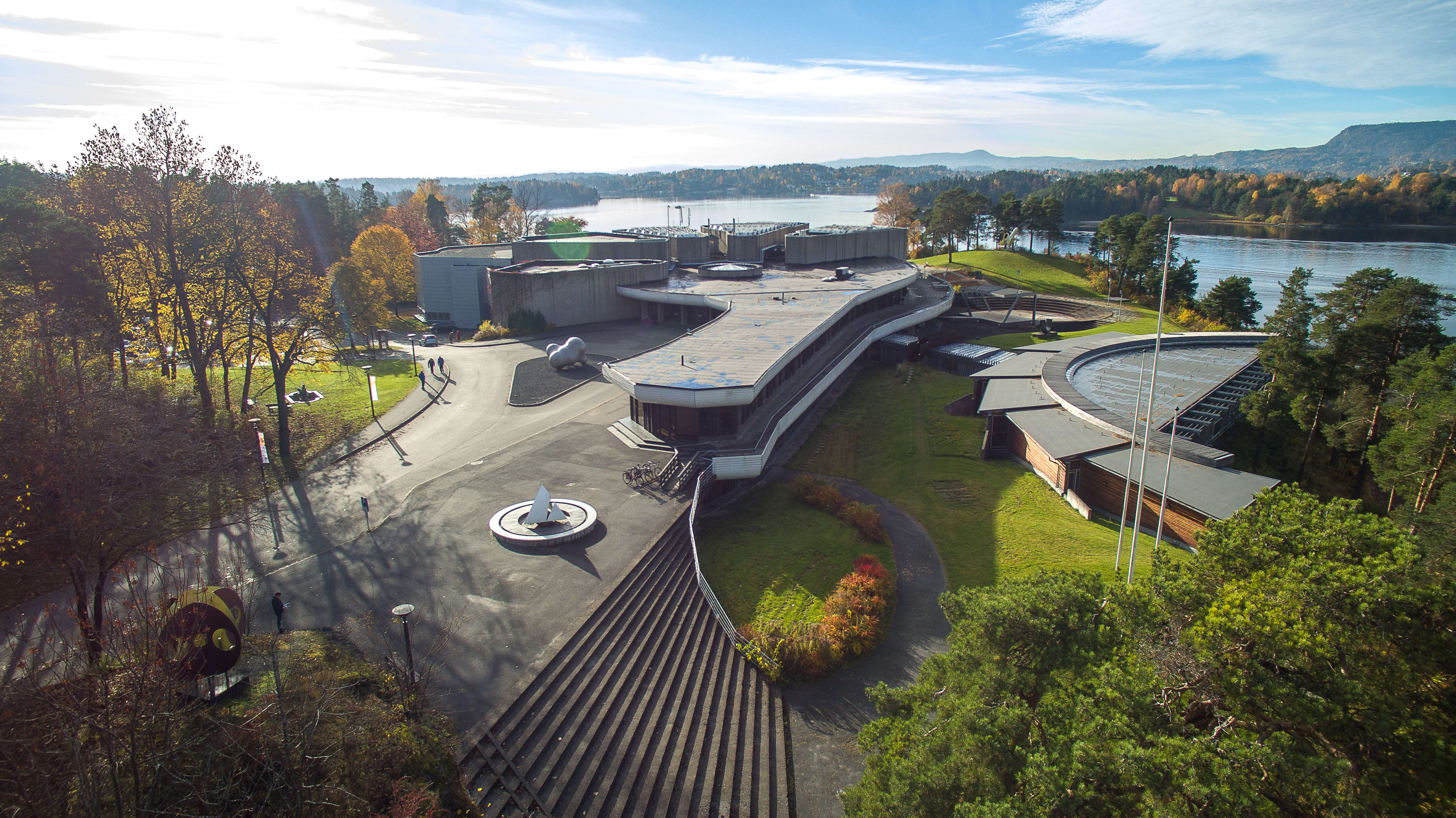 Hverken buss eller tog til museet skal være påvirket av helgens arrangementer.