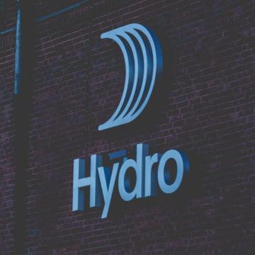 Kjøpte tusenvis av Hydro-aksjer to dager før offentliggjøring av stor nyhet