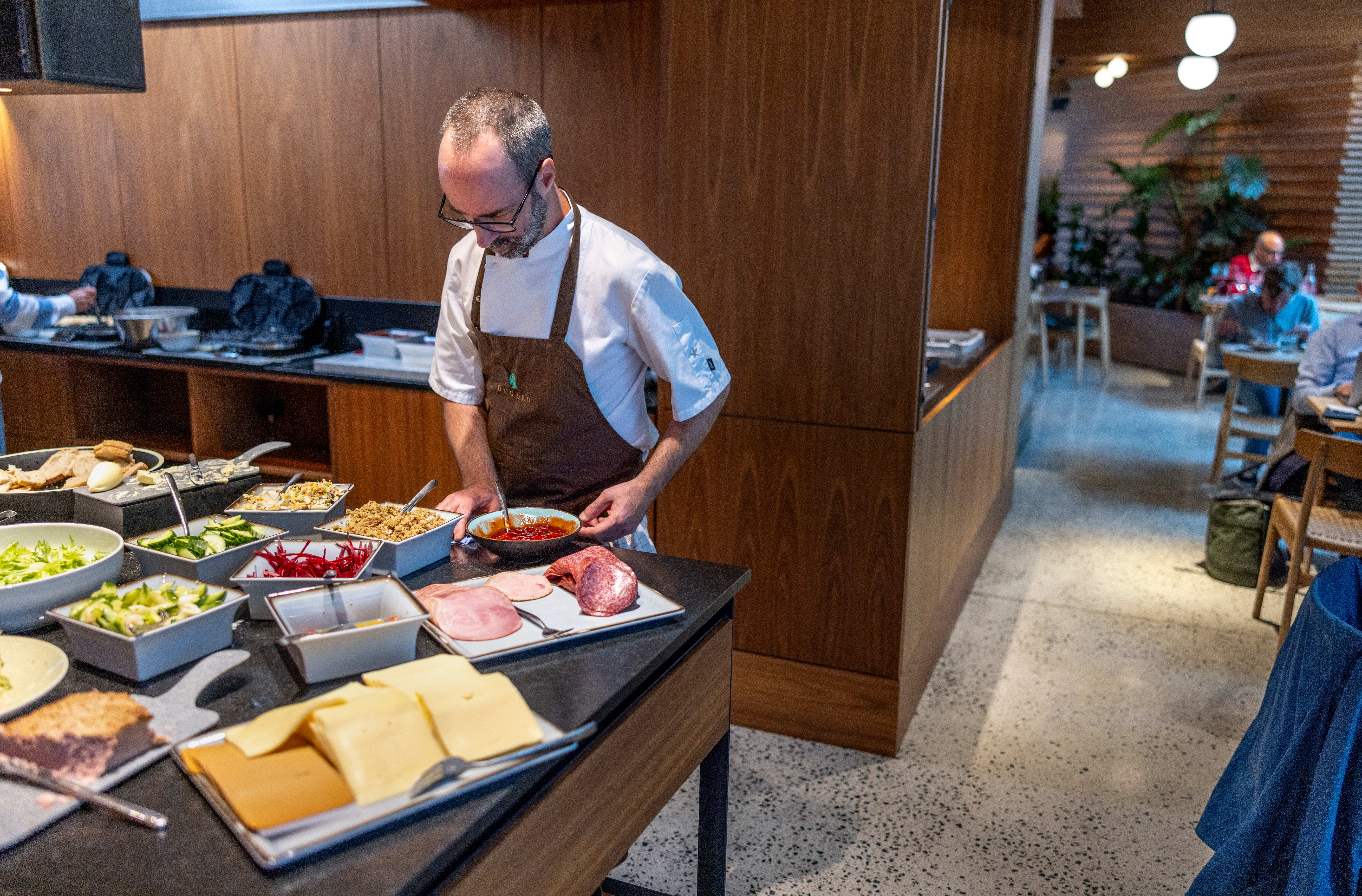 Dagen vår fotograf besøkte lunsjbuffeten var det litt mer å velge mellom.