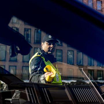 Jakter syndere med bil som «ser» om du har betalt: Nå flommer P-bøtene i Oslo