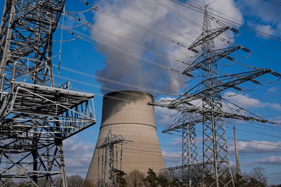 Tyskland åpner nedlagte kullkraftverk. Vurderer om levetiden på landets kjernekraftverk skal forlenges.