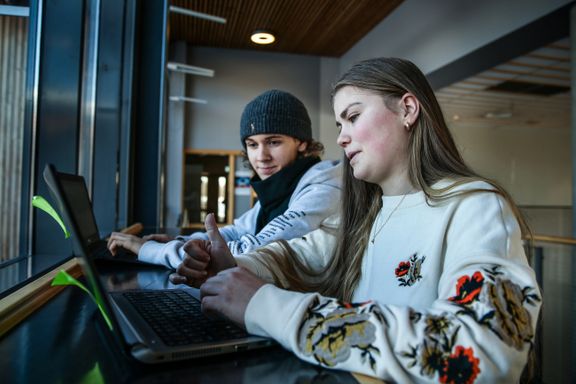  I år skal elevene i videregående få bruke åpent internett på eksamen  
