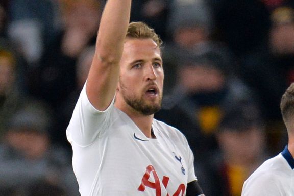  Tottenham slapp med skrekken i fyrverkeri av en fotballkamp 
