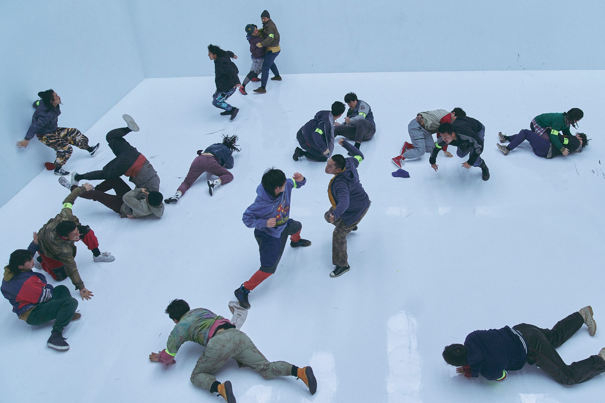 Kan Sa-wol overleve de dødelige lekene i «Black Knight», slik at han blir den nye stjernesjåføren i Korea? Det er det eneste målet hans.