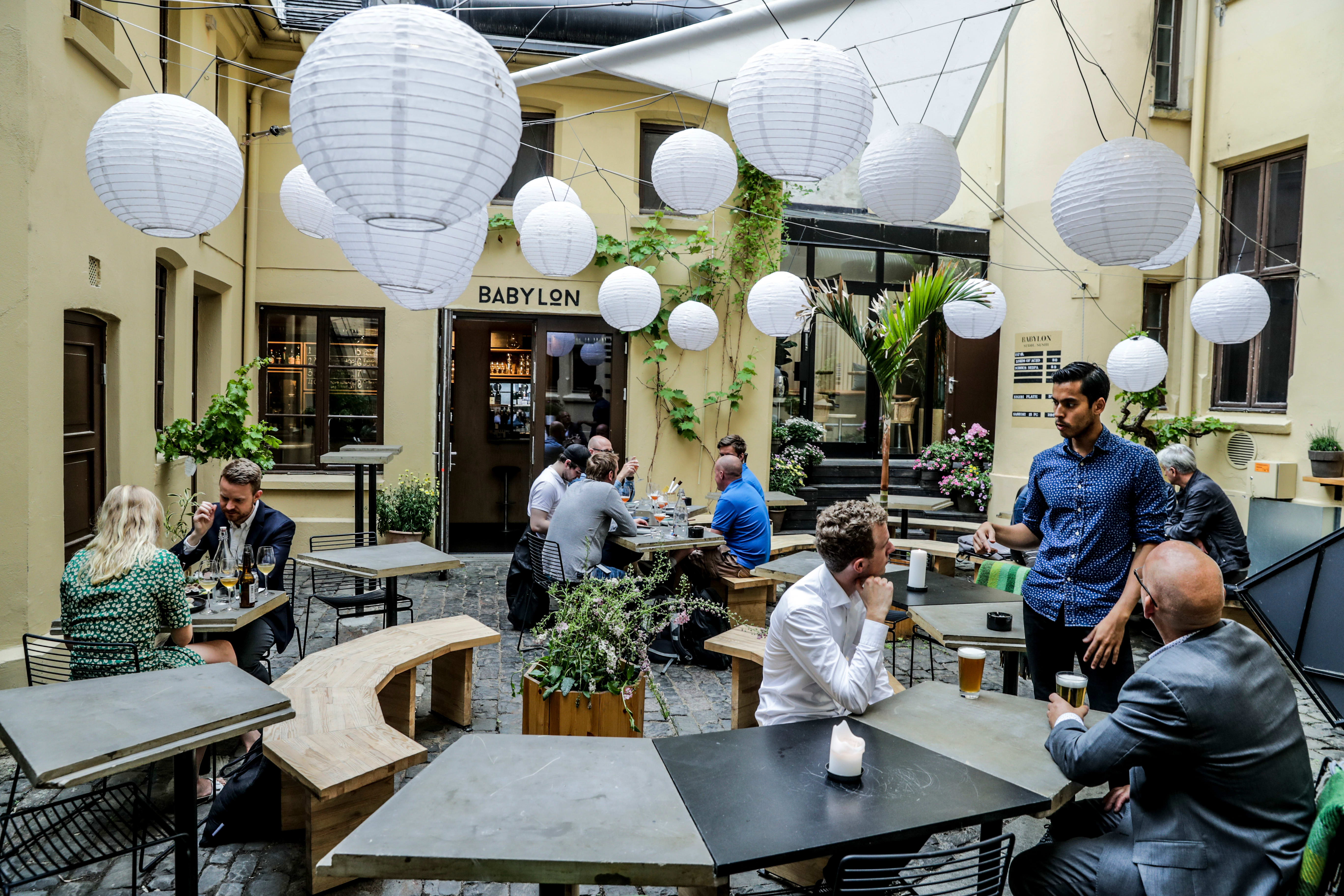 Bakgården Bar Babylon er perfekt for å trekke seg litt vekk.