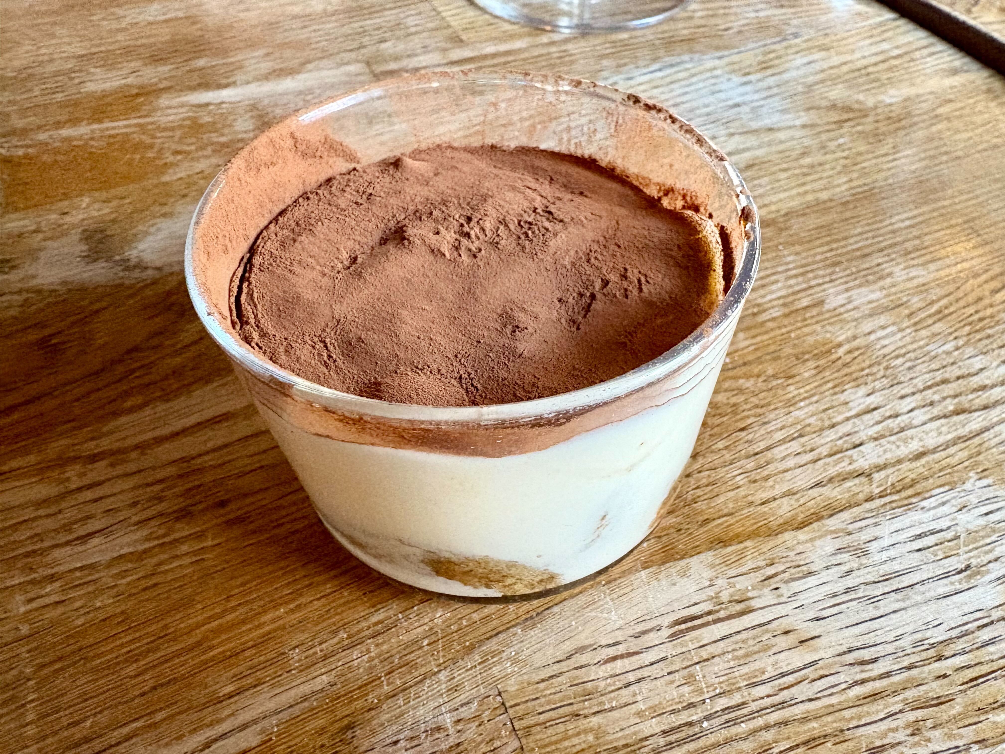 Tiramisuen er helt OK.