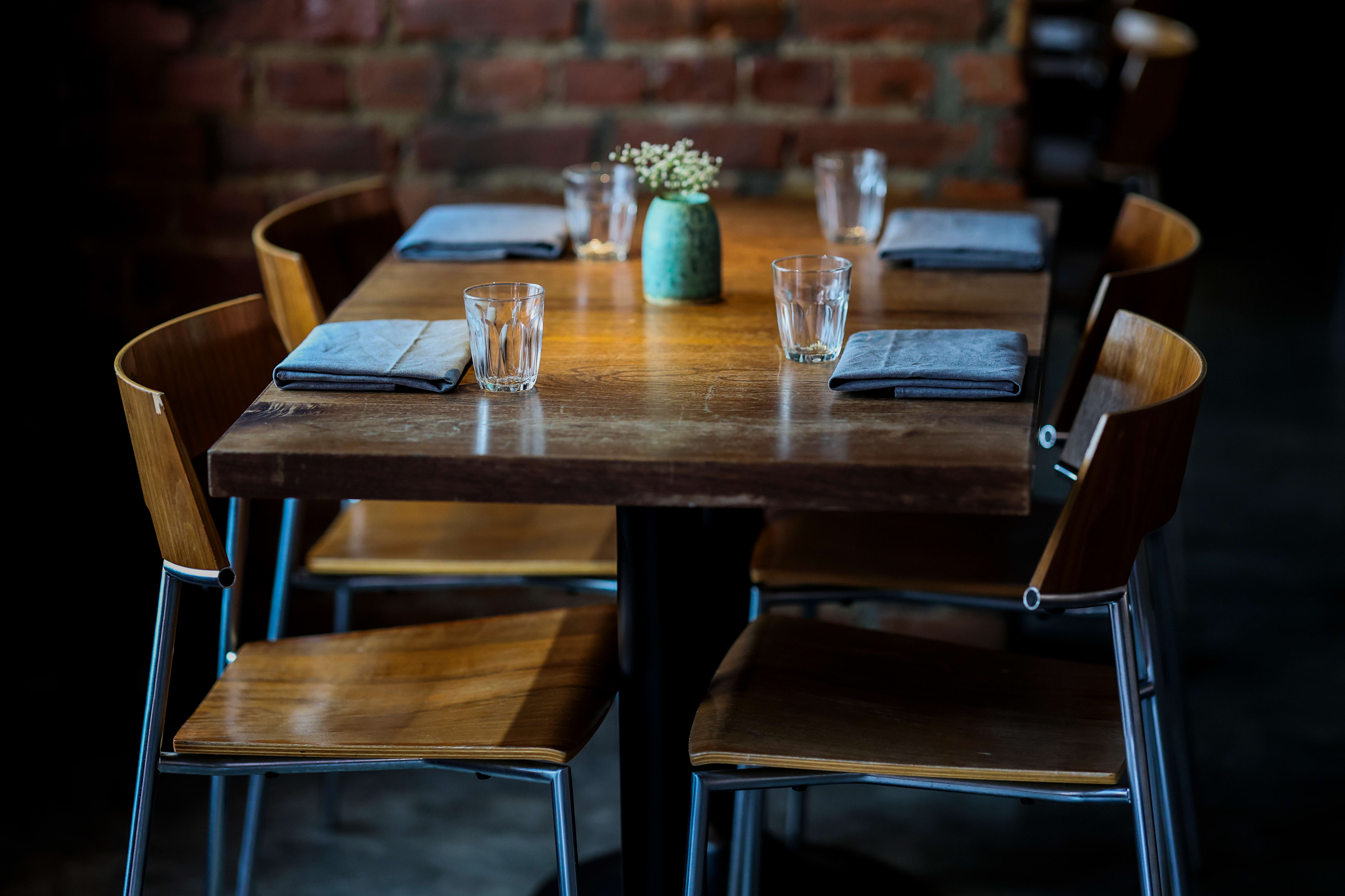 Stilen er uformell, men detaljene sitter på Hyde. 