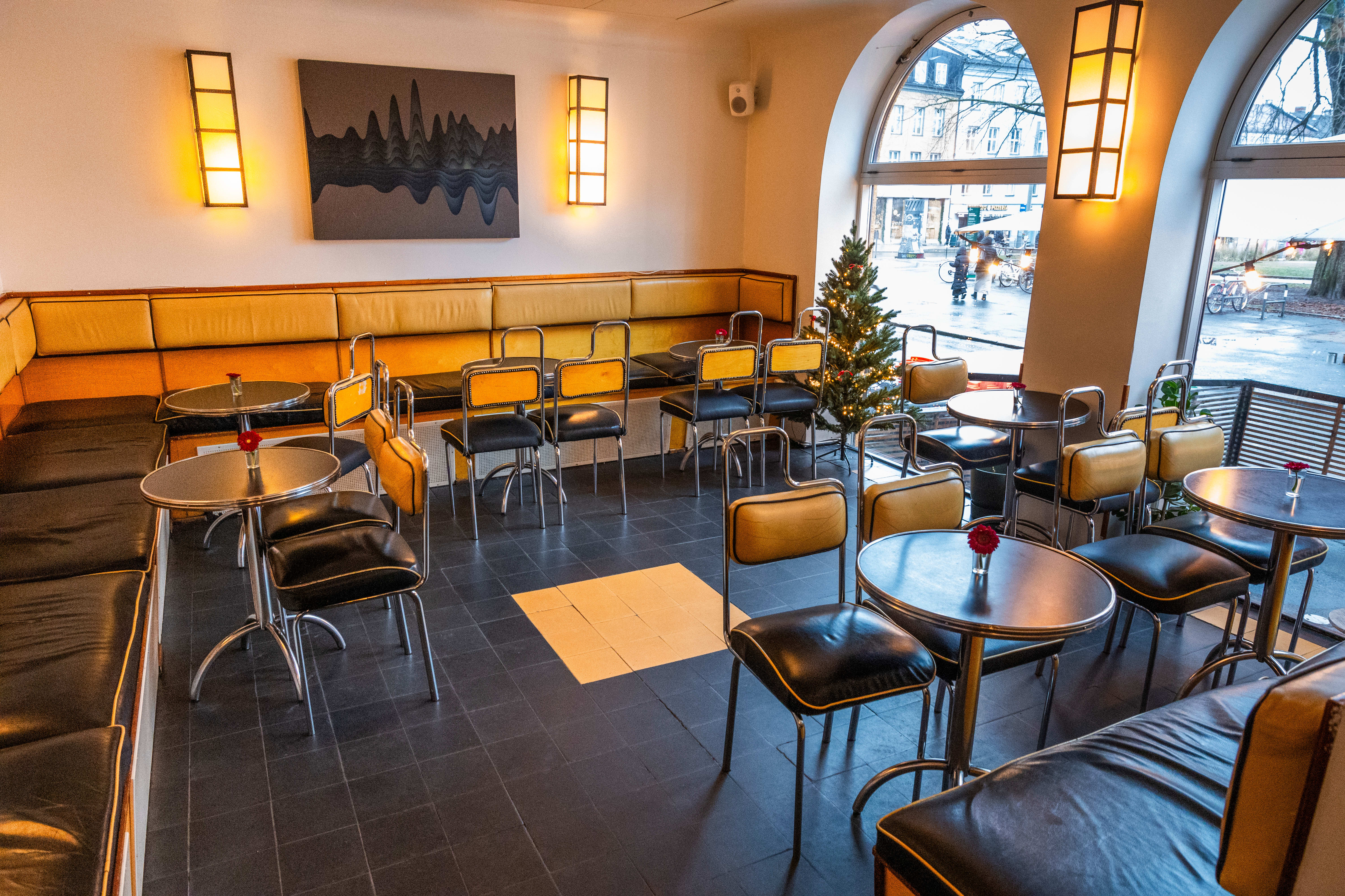 Parkteatret er både bar og scene. 