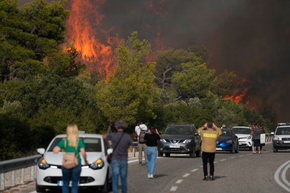 Hellas: Advarer om ekstrem situasjon som kan gi «miljømessig kollaps»