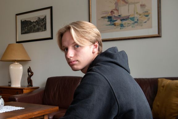Emil (17) flyttet hjemmefra for å unngå smitte. – Jeg har trent mot dette i flere måneder.