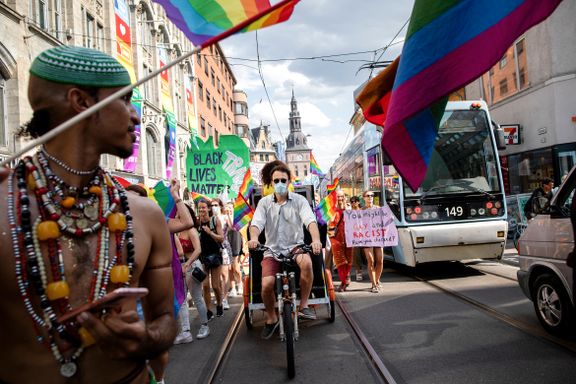 Alternativ Pride-parade med religiøse og skeive på sykkel satte farge på Oslo