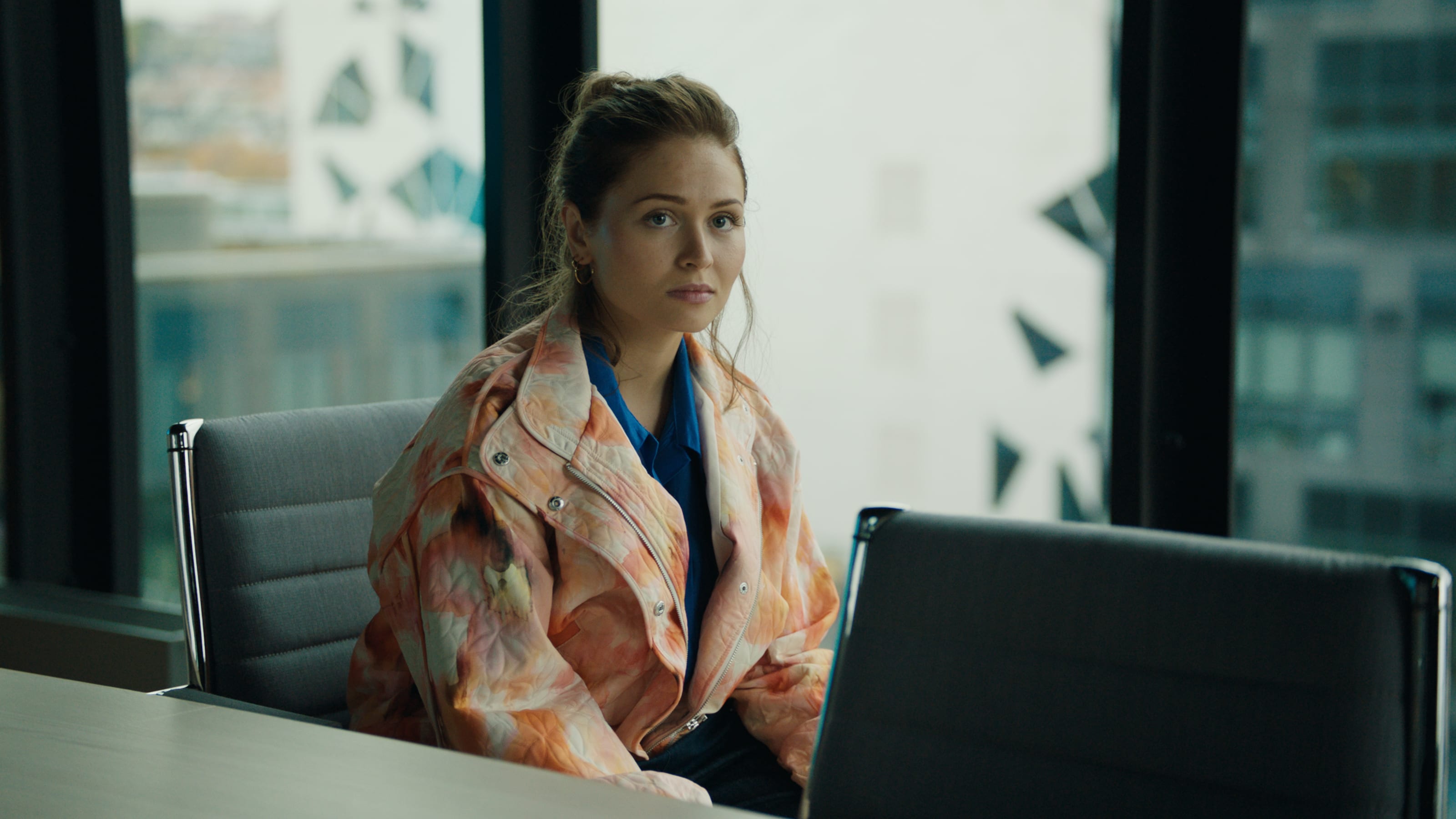 Vivild Falk Berg spiller Emma i «Nepobaby».