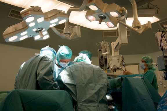 Hvordan kan du vite at kirurgen som skal operere deg, er dyktig? Dette bør du spørre om.