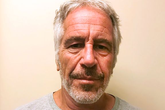 Trump sprer konspirasjonsteorier etter Epsteins dødsfall