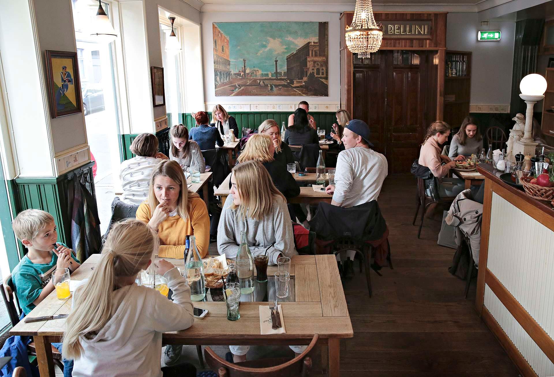 Populært spisested blant store og små.