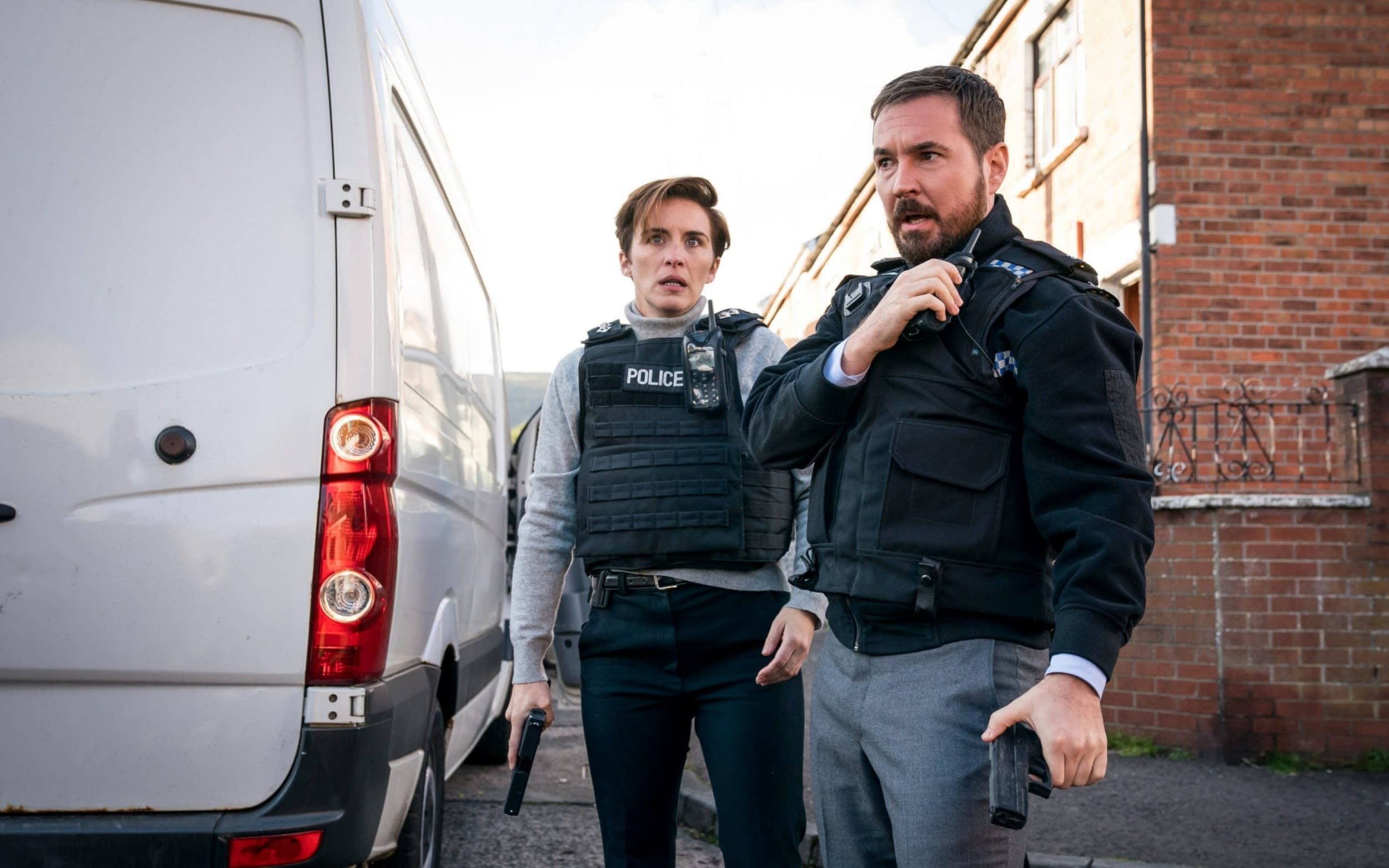 Vicky McClure og Martin Compston spiller to korrupsjonsjegere i «Line of duty». 