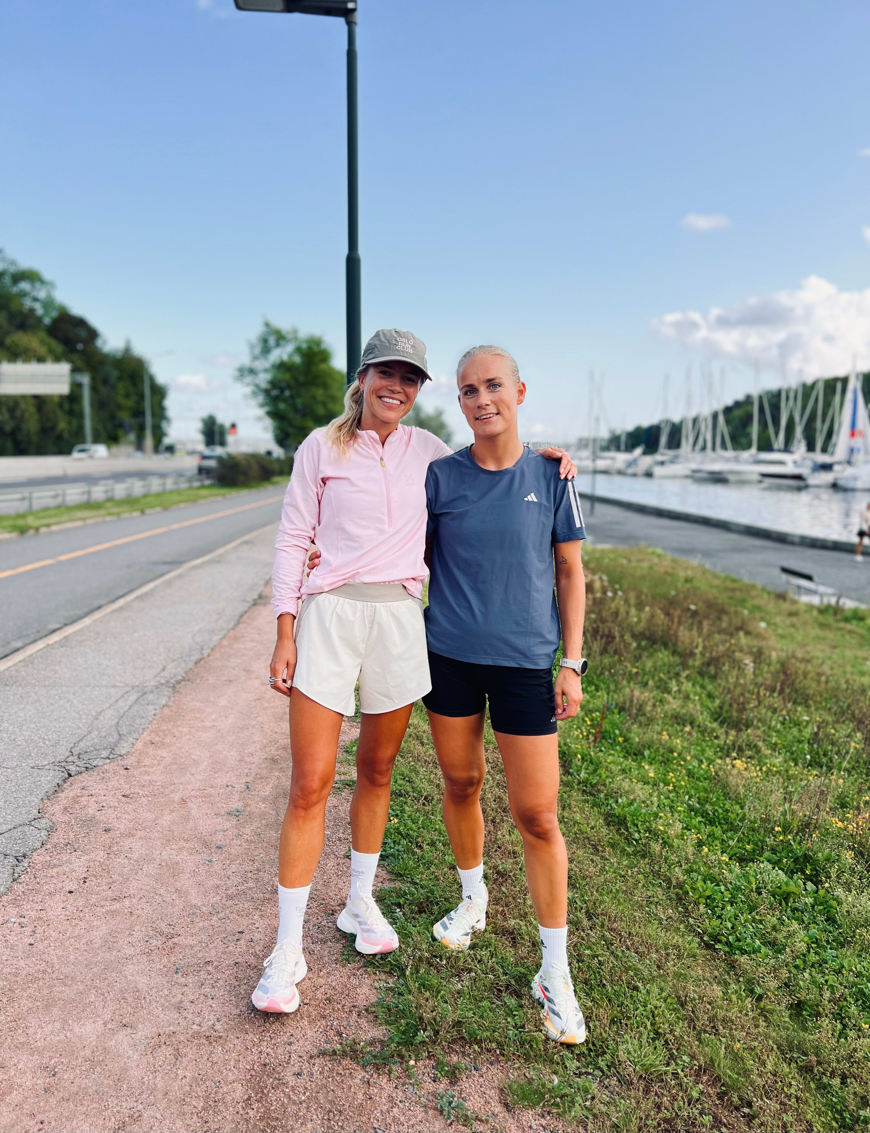 Pernille Ski Torp og Julie Nilssen er løpegruppesjefene hos Oslo Run Club. En intervalløkt kan for eksempel være 5–8 tusenmetere.