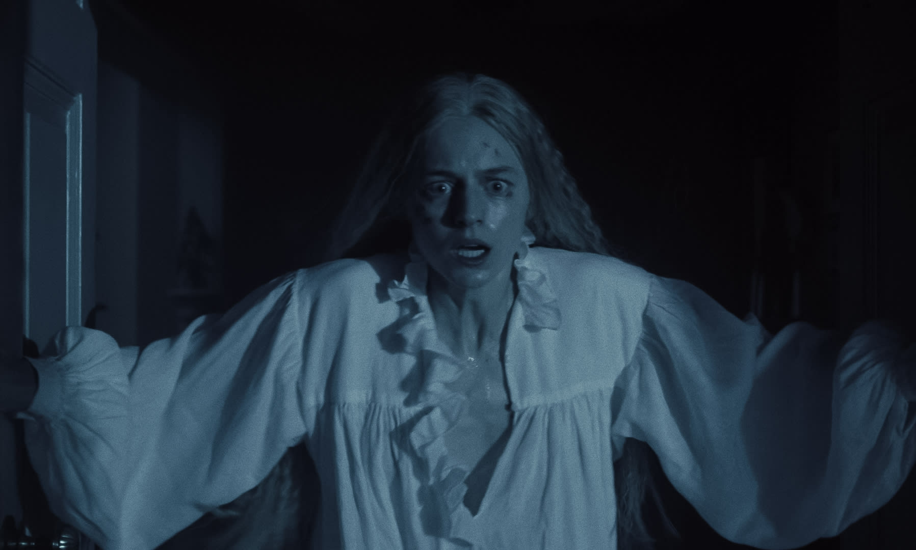 Emma Corrin spiller Anna Harding