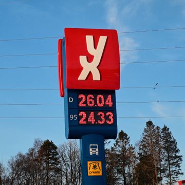 Venter bensinpris på 30 kr. literen: – En helt utrolig situasjon
