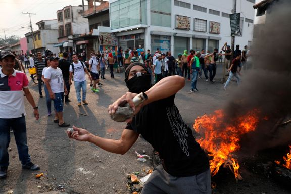  To demonstranter skal være drept i Venezuela i sammenstøt med soldater. 