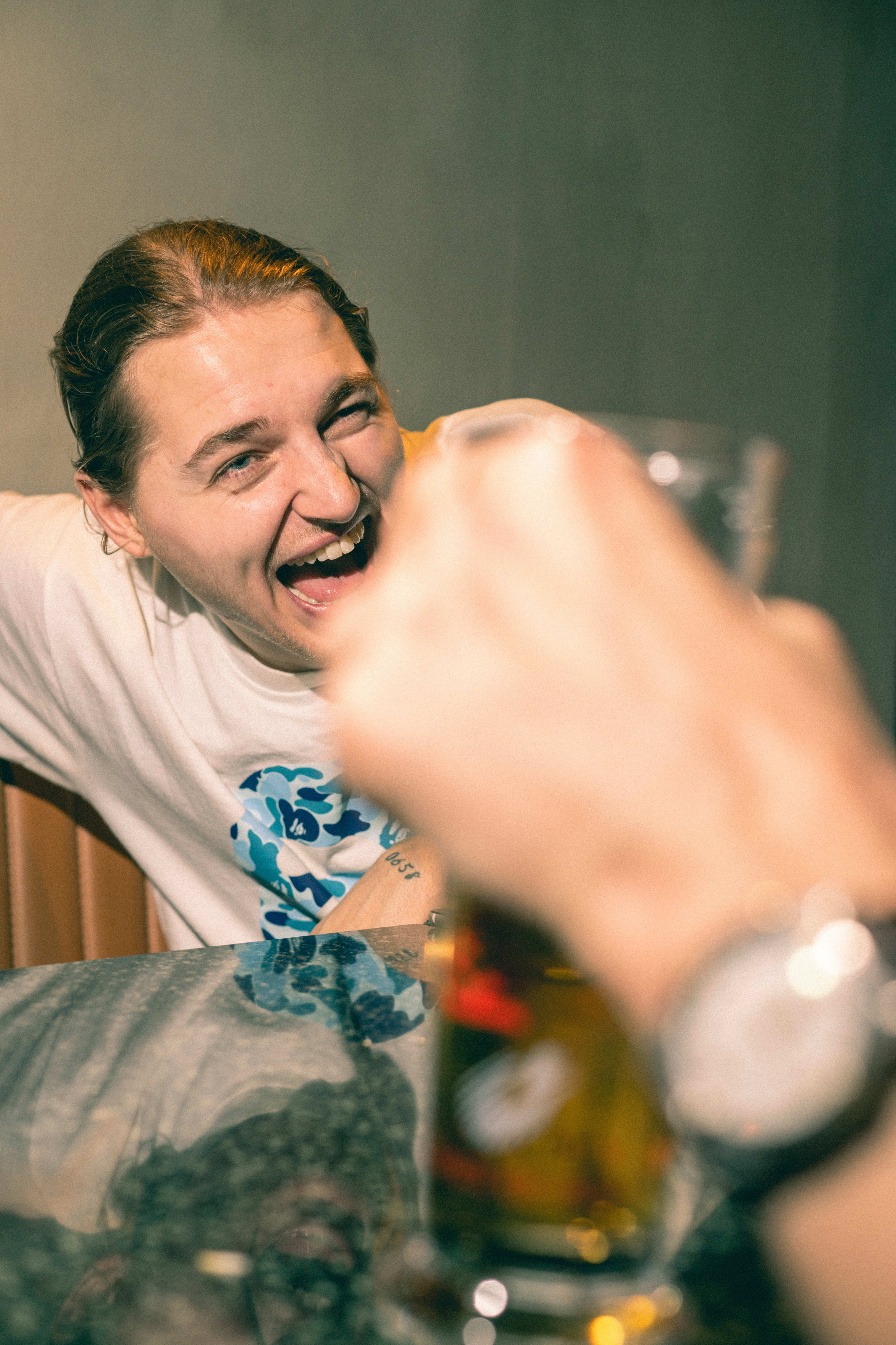 – Spiser jeg sterk mat nå, kommer jeg ikke til å smake noe resten av kvelden, sier Jonathan Hagen.