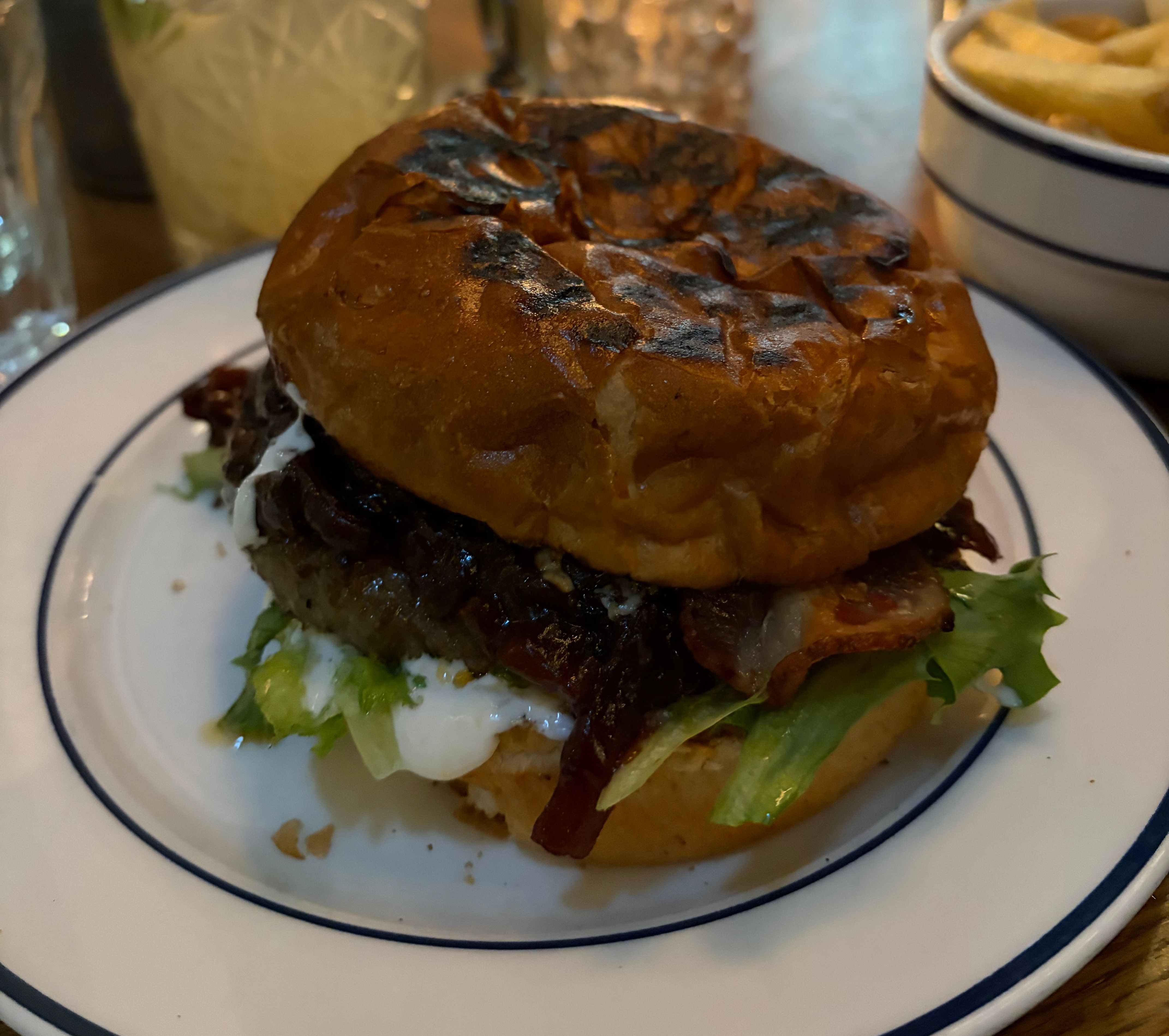 Vi har spist på 14 burgersteder. Her er dommen!