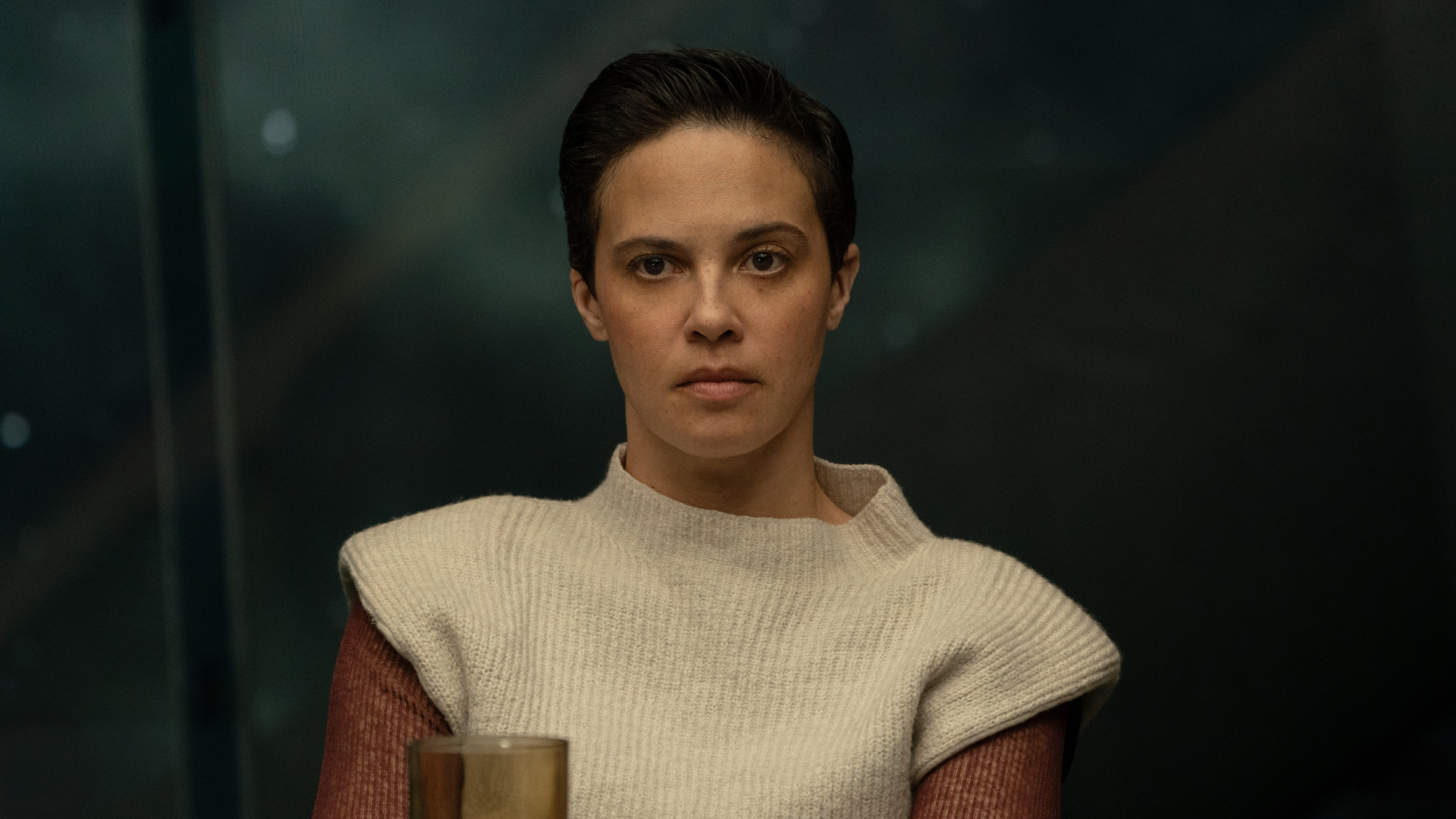 Arada og Pin-Lee inkluderer Ratthi (Akshay Khanna) i pakten.