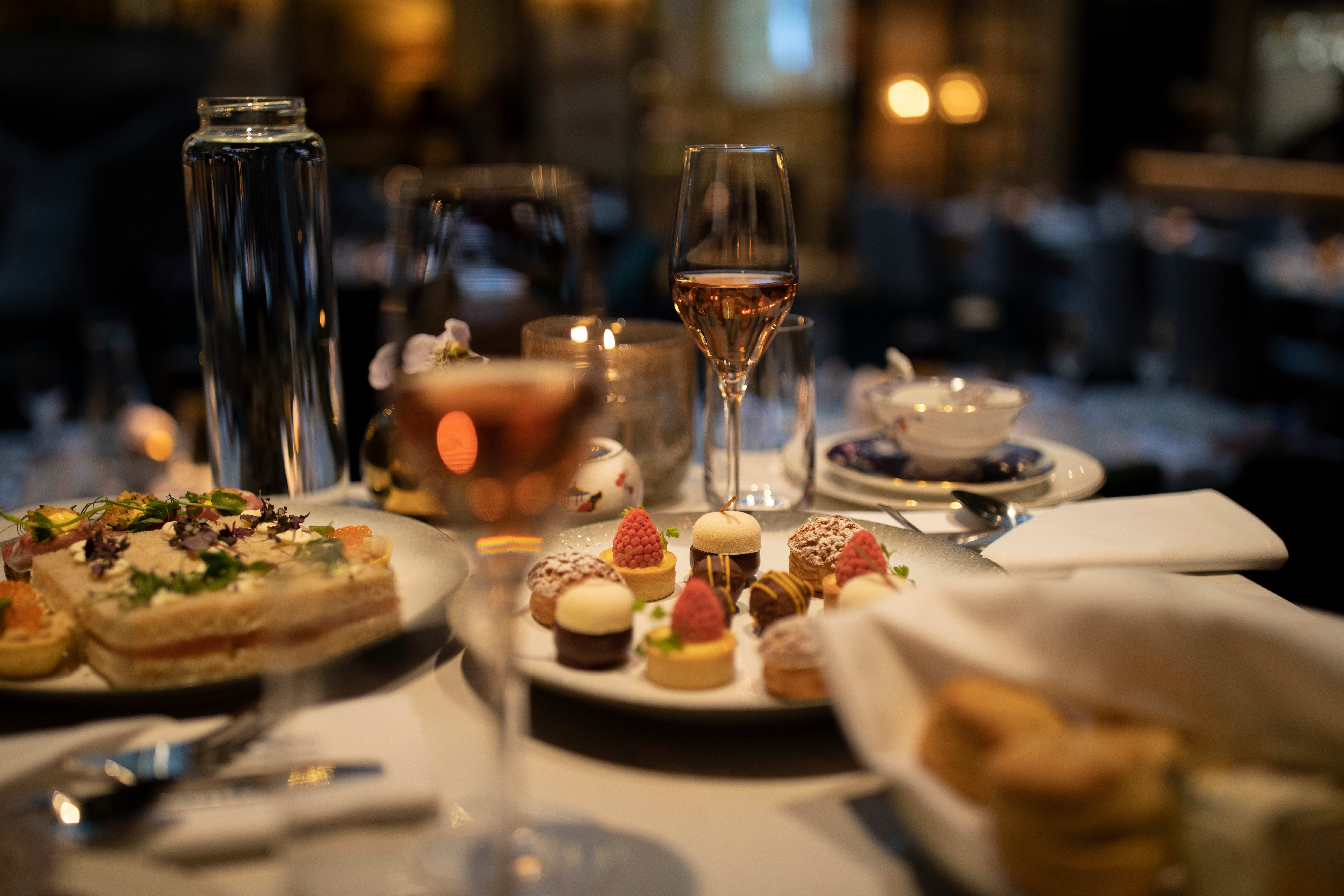 Palmen på Grand hotell kommer best ut i testen av afternoon tea i Oslo.