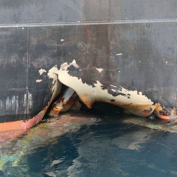  Oljetankere «sabotert» ved Gulfen:  Norsk skip fikk hull i skipssiden.