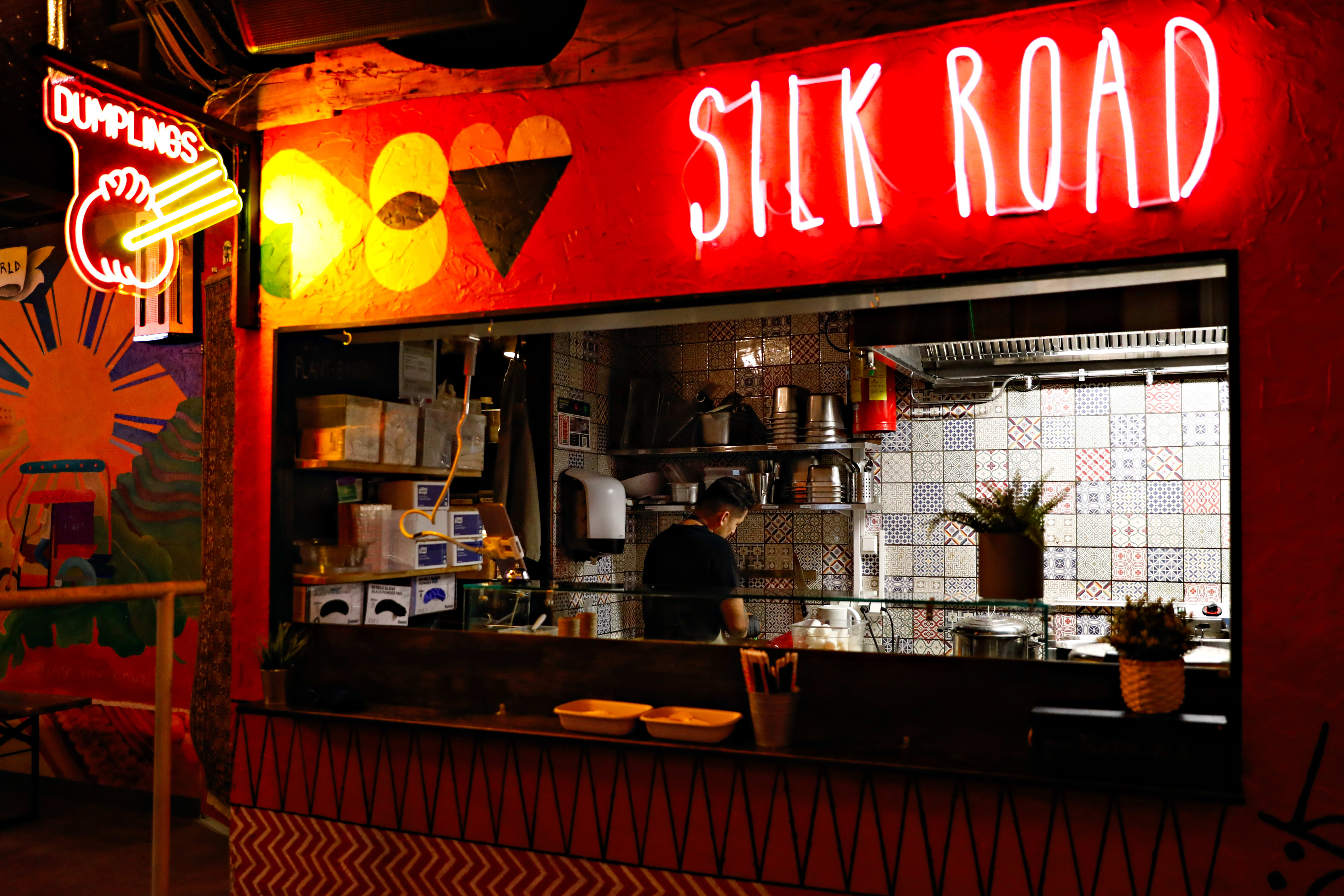 Disse rettene bør du spise på Oslo streetfood i Torggata – og disse bør du styre unna 