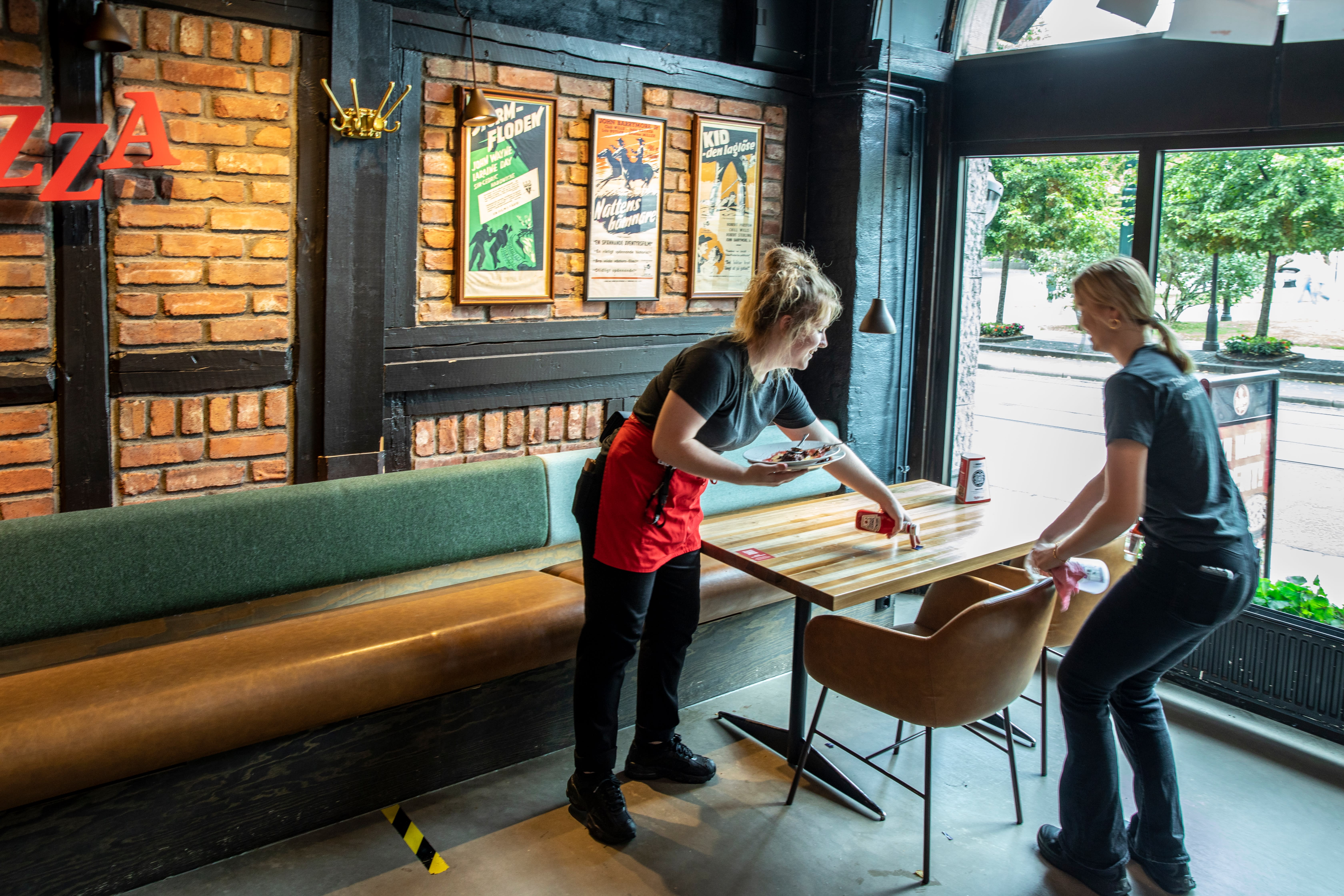 Man tar smittevernet på alvor hos Peppes i Stortingsgaten.