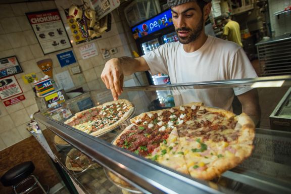 Få byer i verden tar pizza på alvor som New York. Her er fem slice-sjapper du bør besøke  
